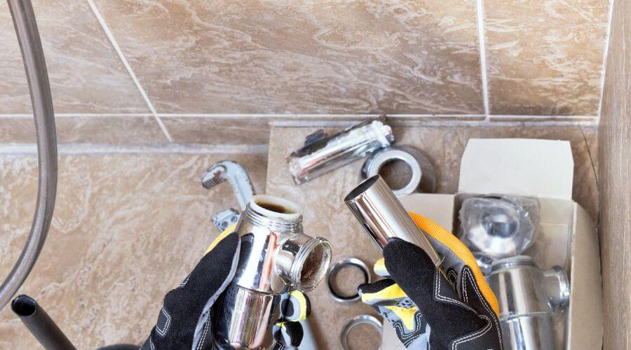 Professional gutter cleaning in Kinta, OK